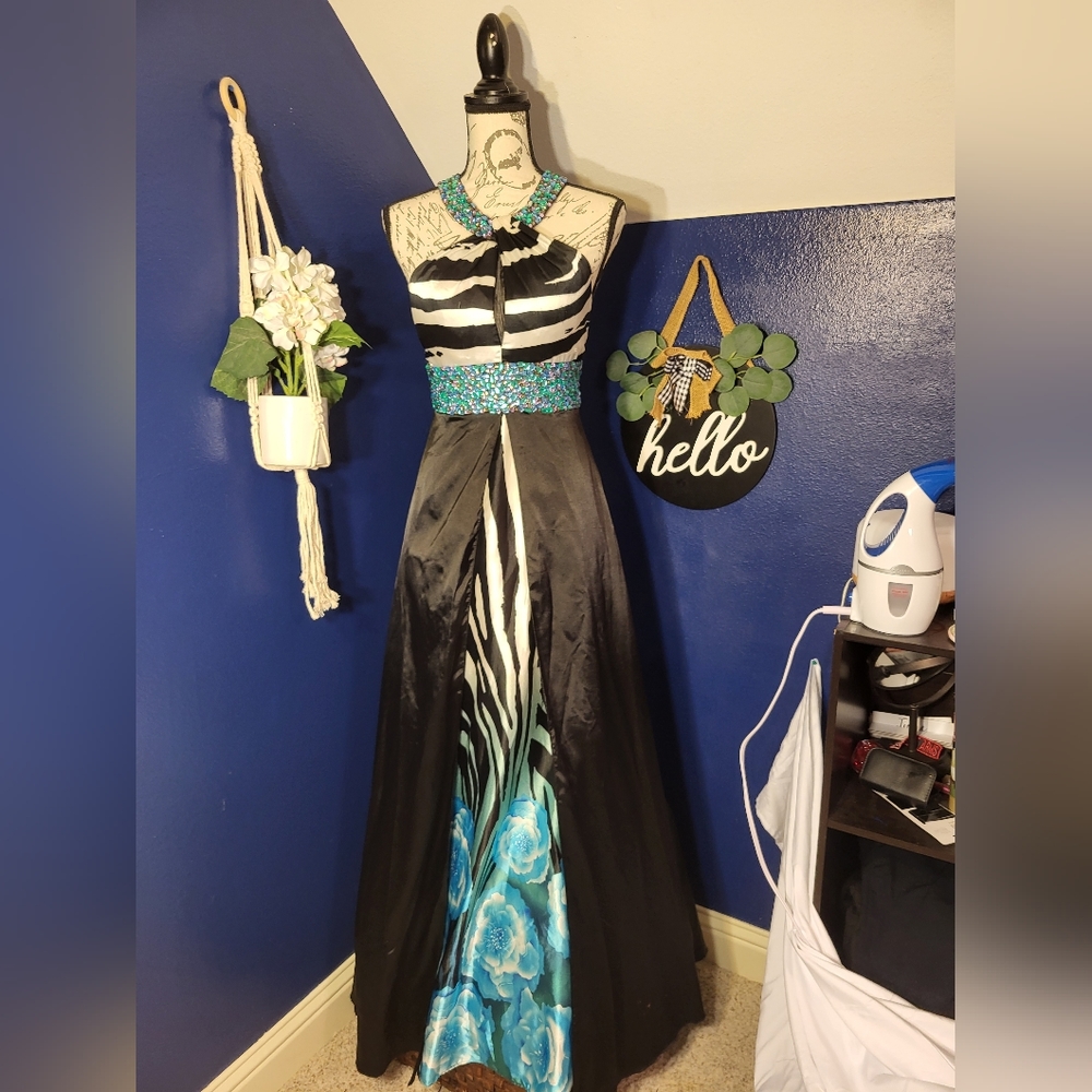 Showtime Collection Zebra Print Formal